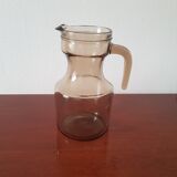 Carafe en verre noir