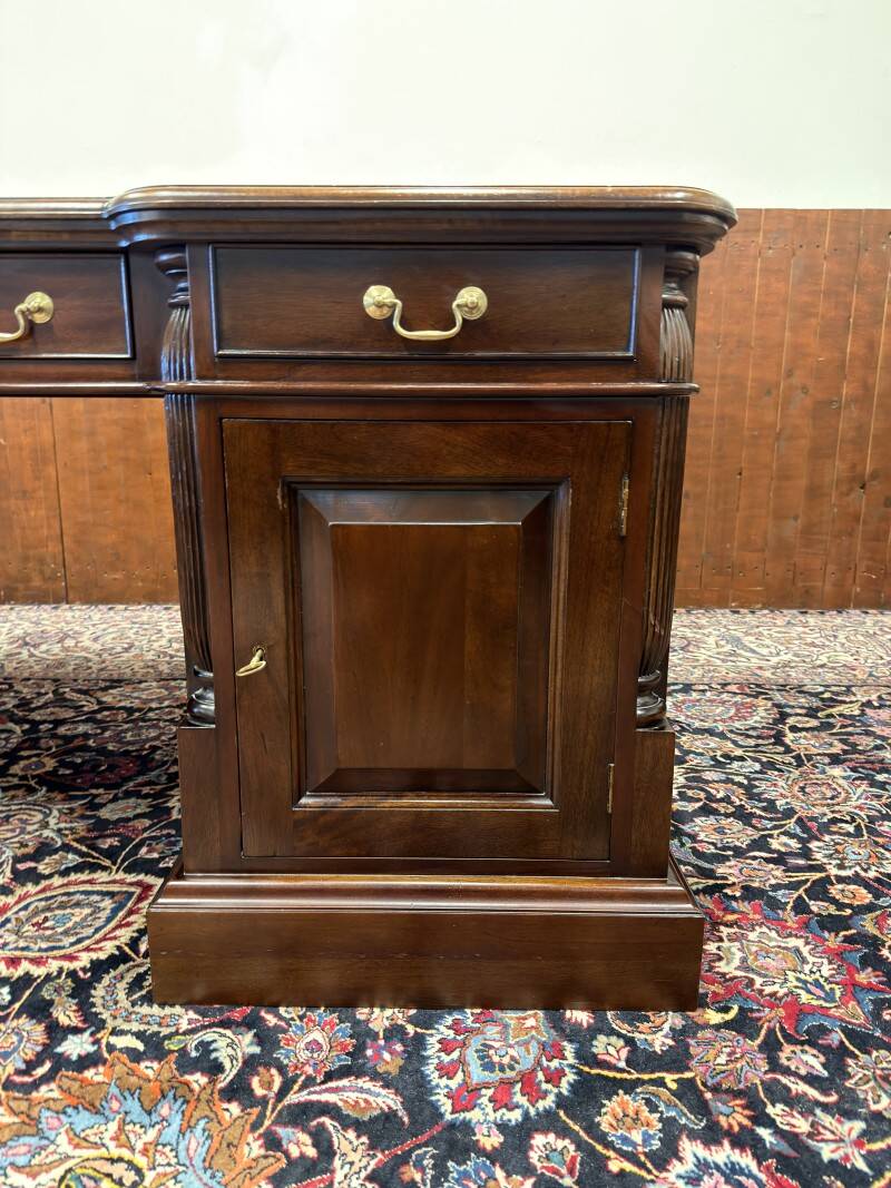 Bureau vintage anglais classique Partnerdesk