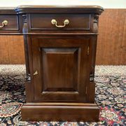 Classic English Vintage Desk Partnerdesk