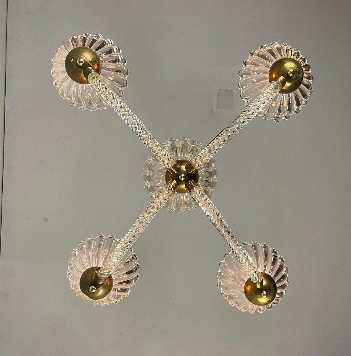 Venetian chandelier in Murano glass and brass circa 1950