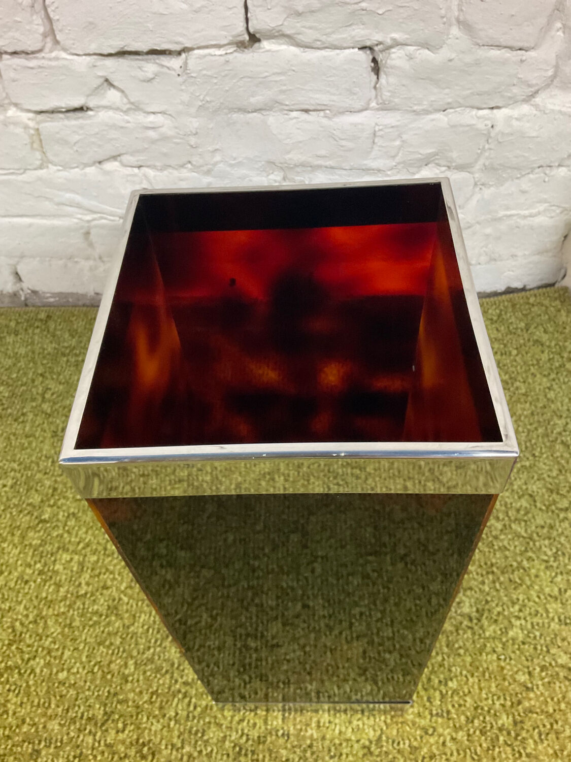 Vintage umbrella door in plexiglass and chrome