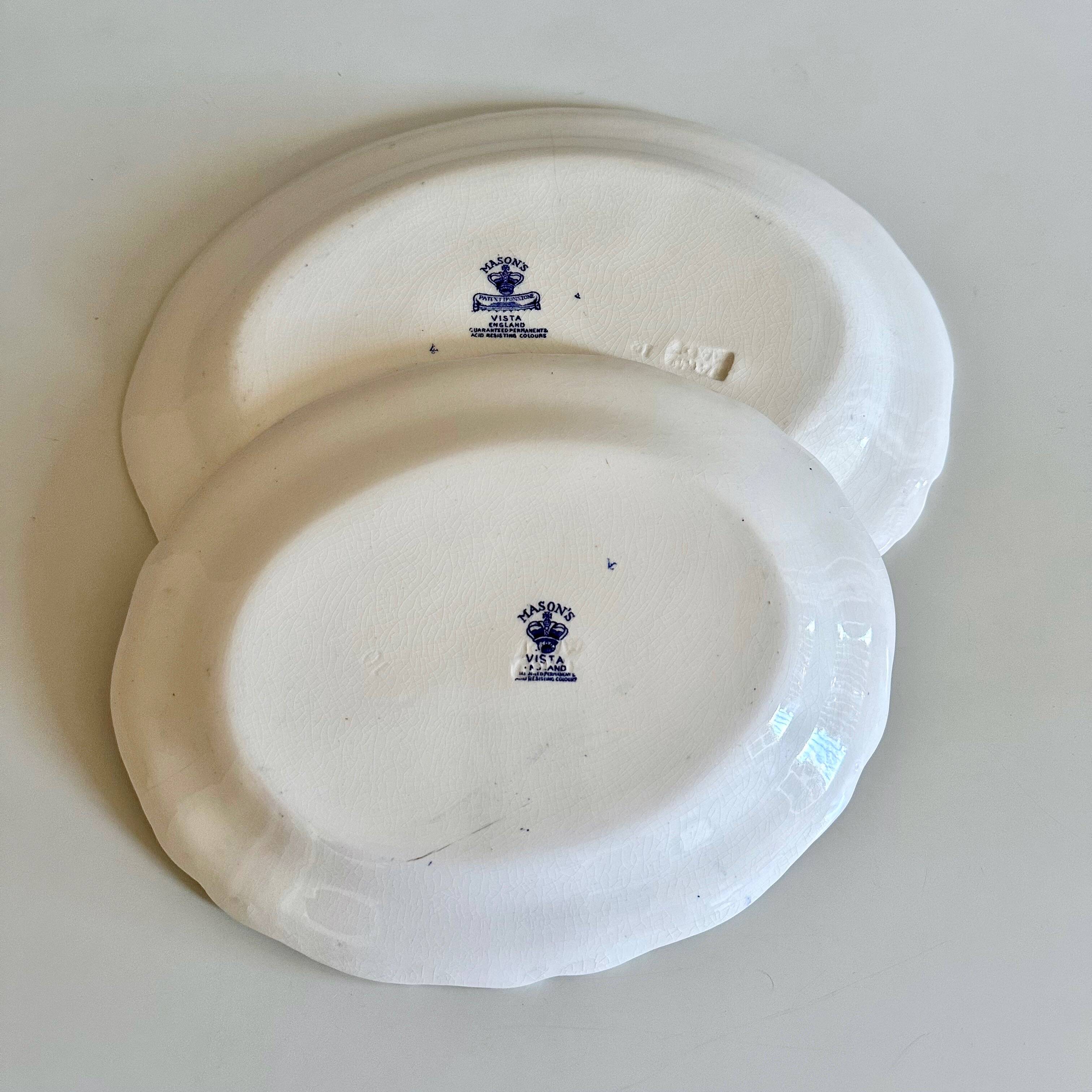 2 plats de service Mason’s Vista Blue – Faïence anglaise bleue et blanche