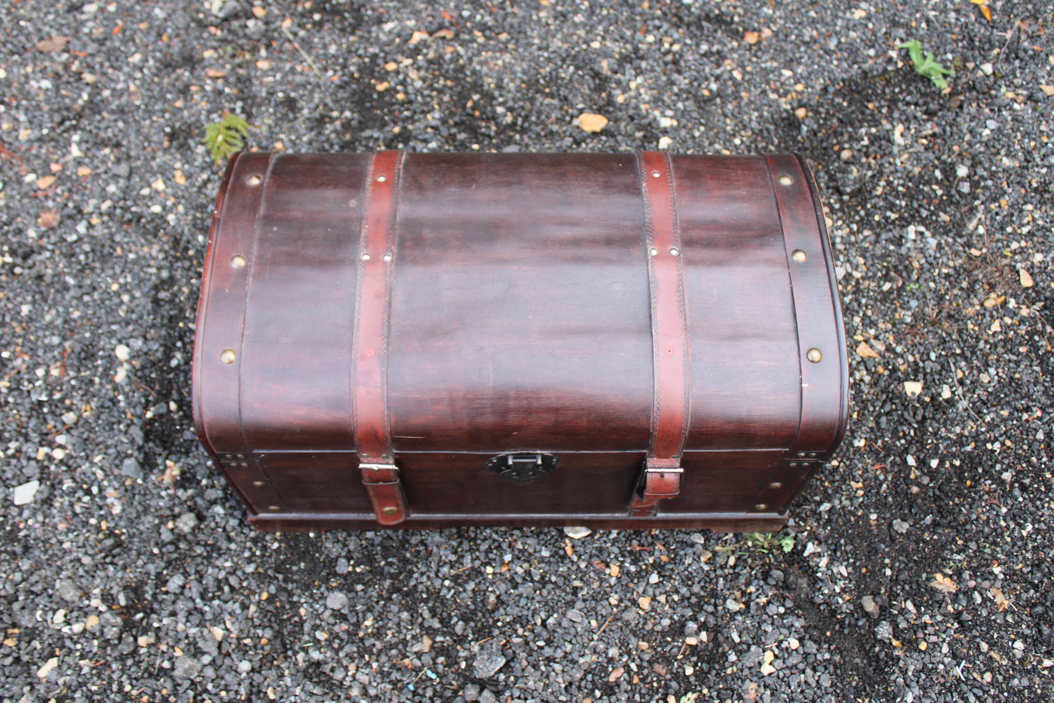 Storage trunk