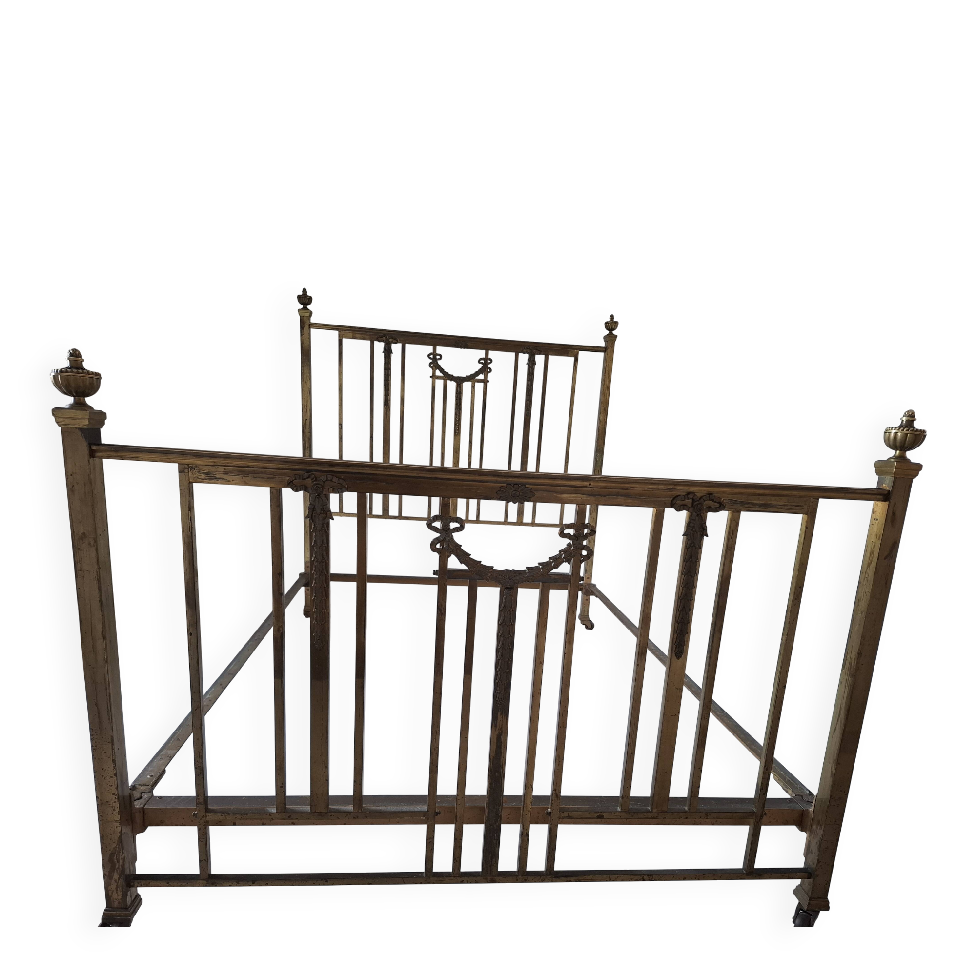 Bed Louis XVI in brass and bronze