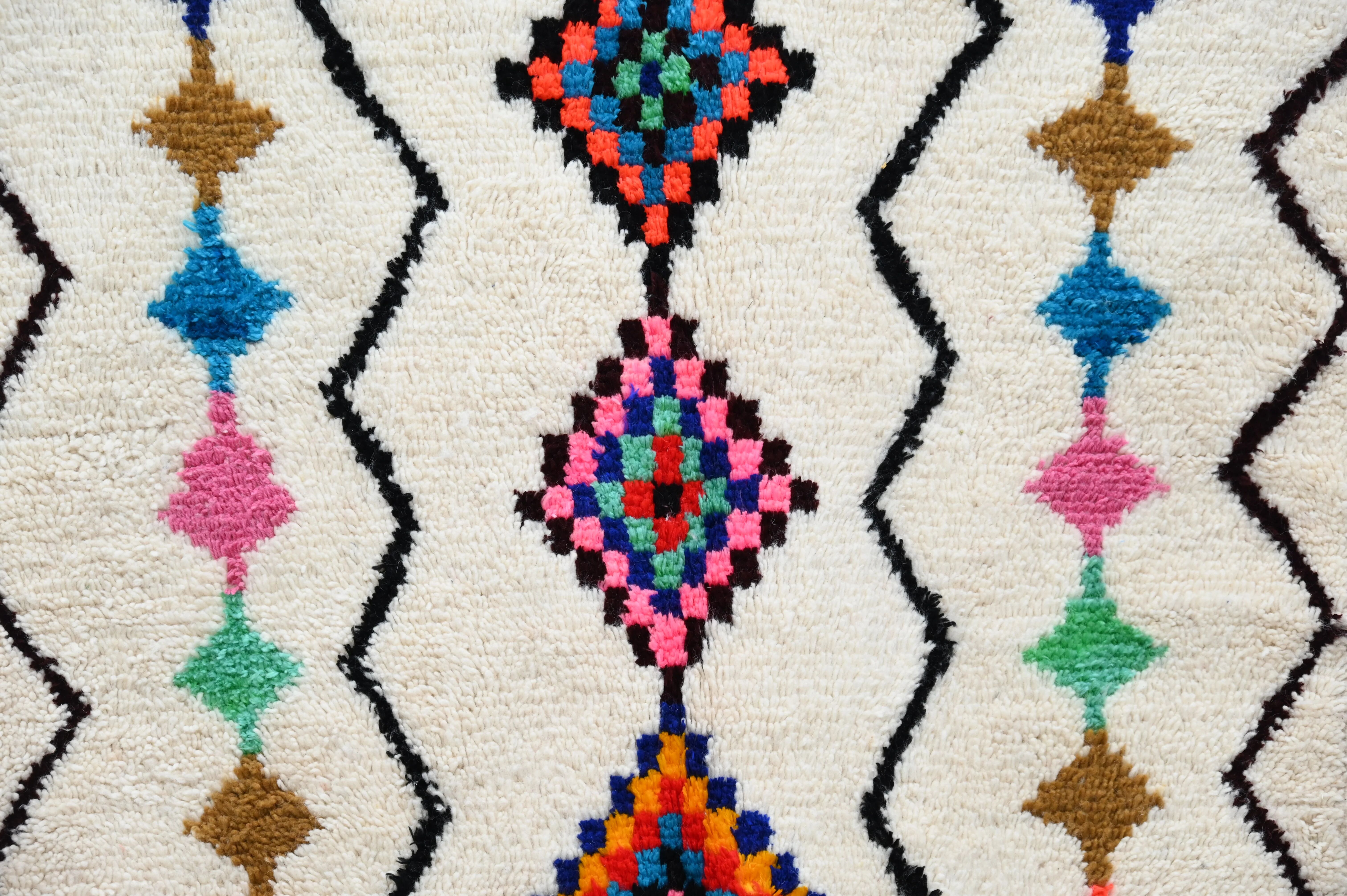 Handmade Azilal rug, 255 x 144 cm, AZD-403
