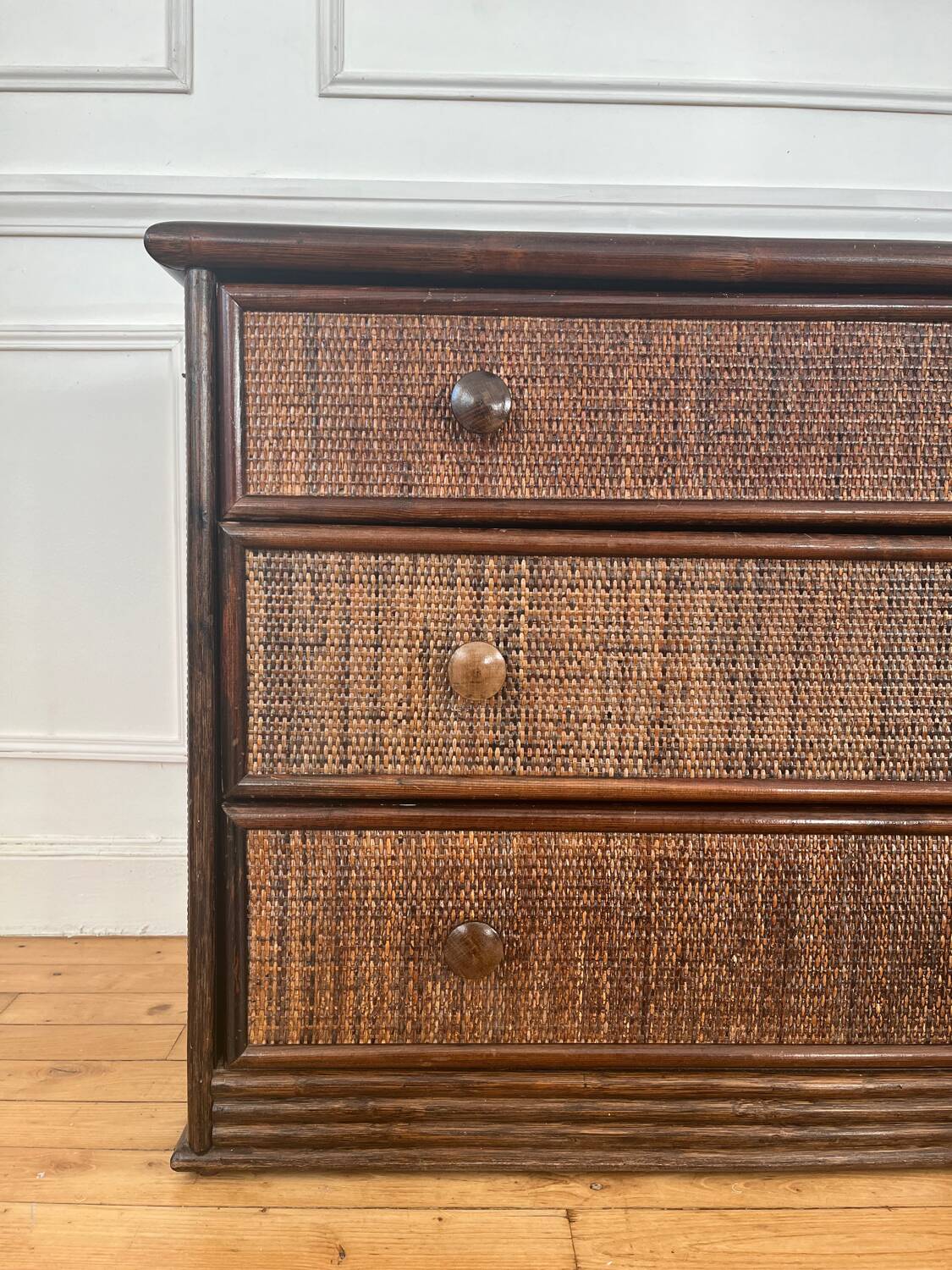Commode en rotin vintage