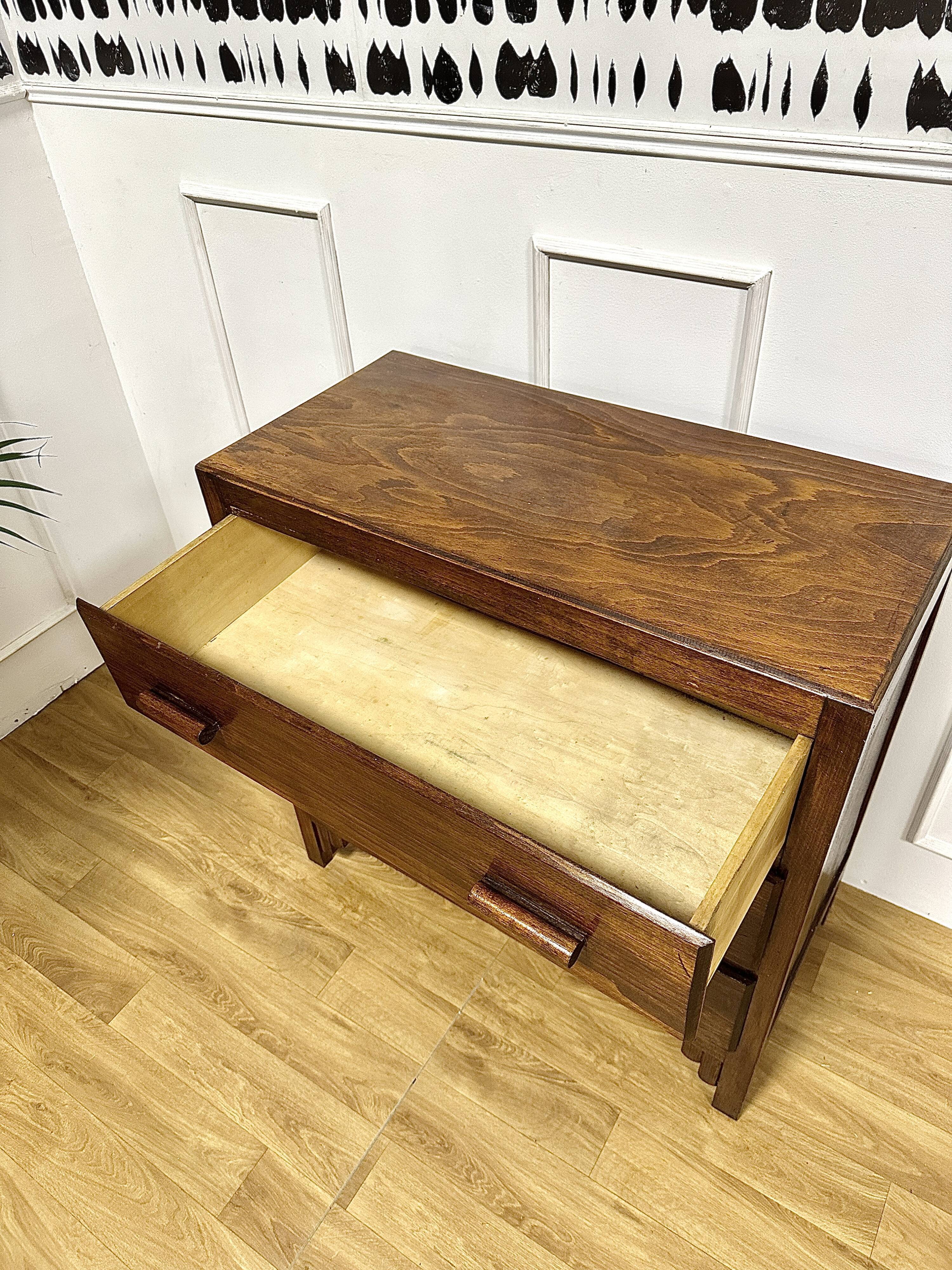 Commode vintage