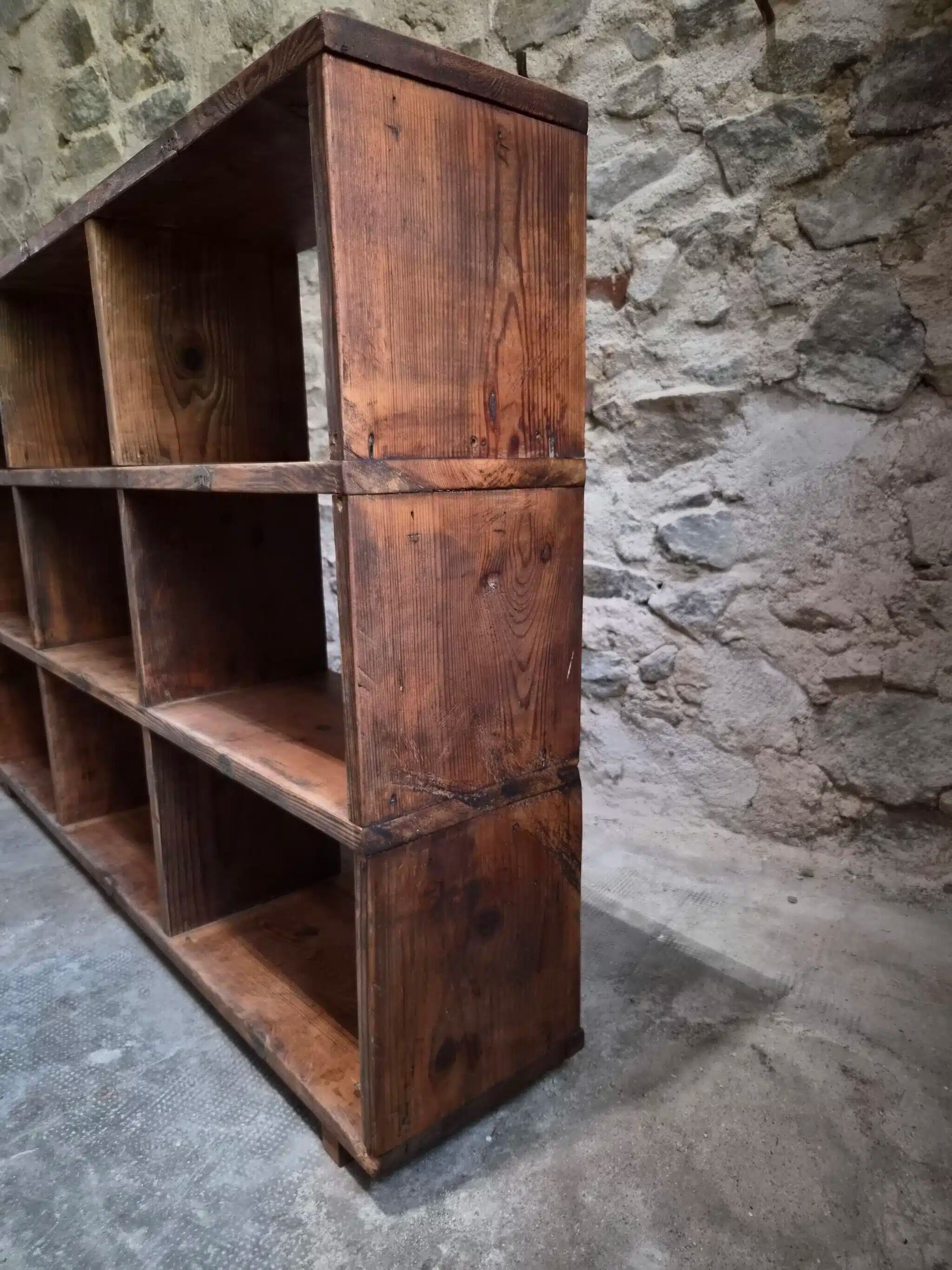 Old workshop shelf in French pine, industrial shoe cabinet, around 1900.