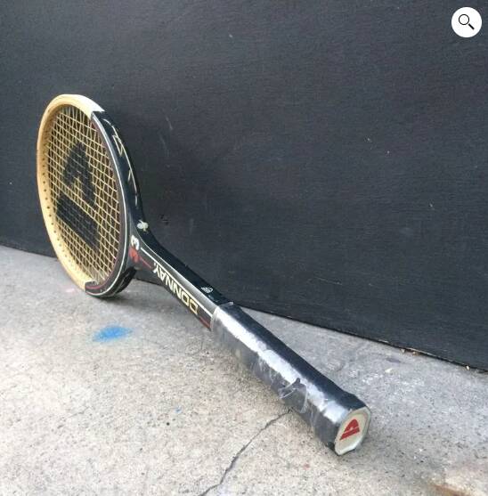 Tennis racket