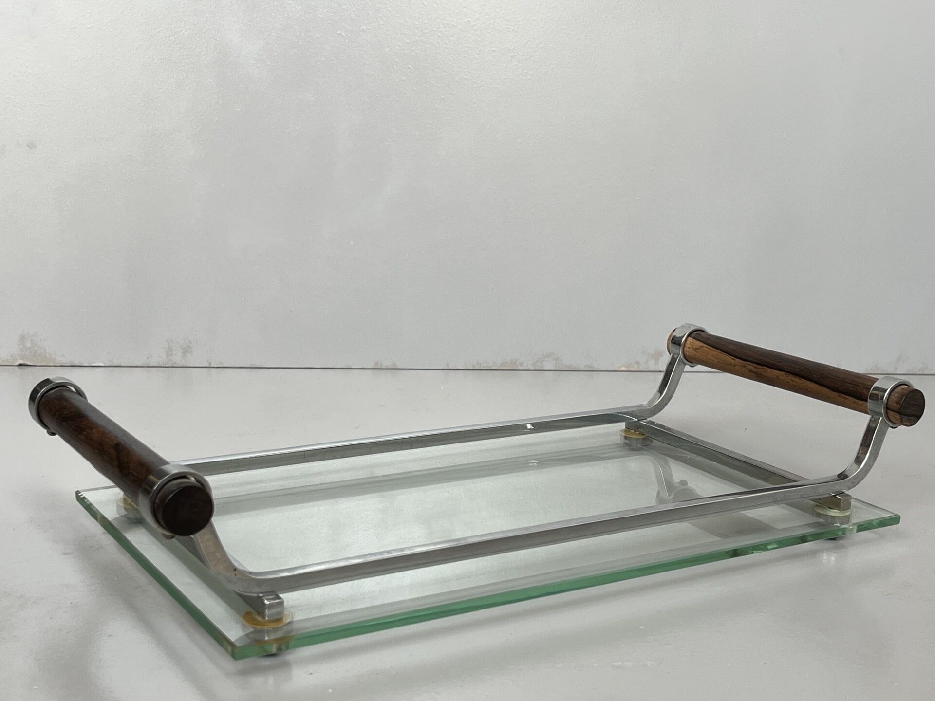 Modernist plateau 30s