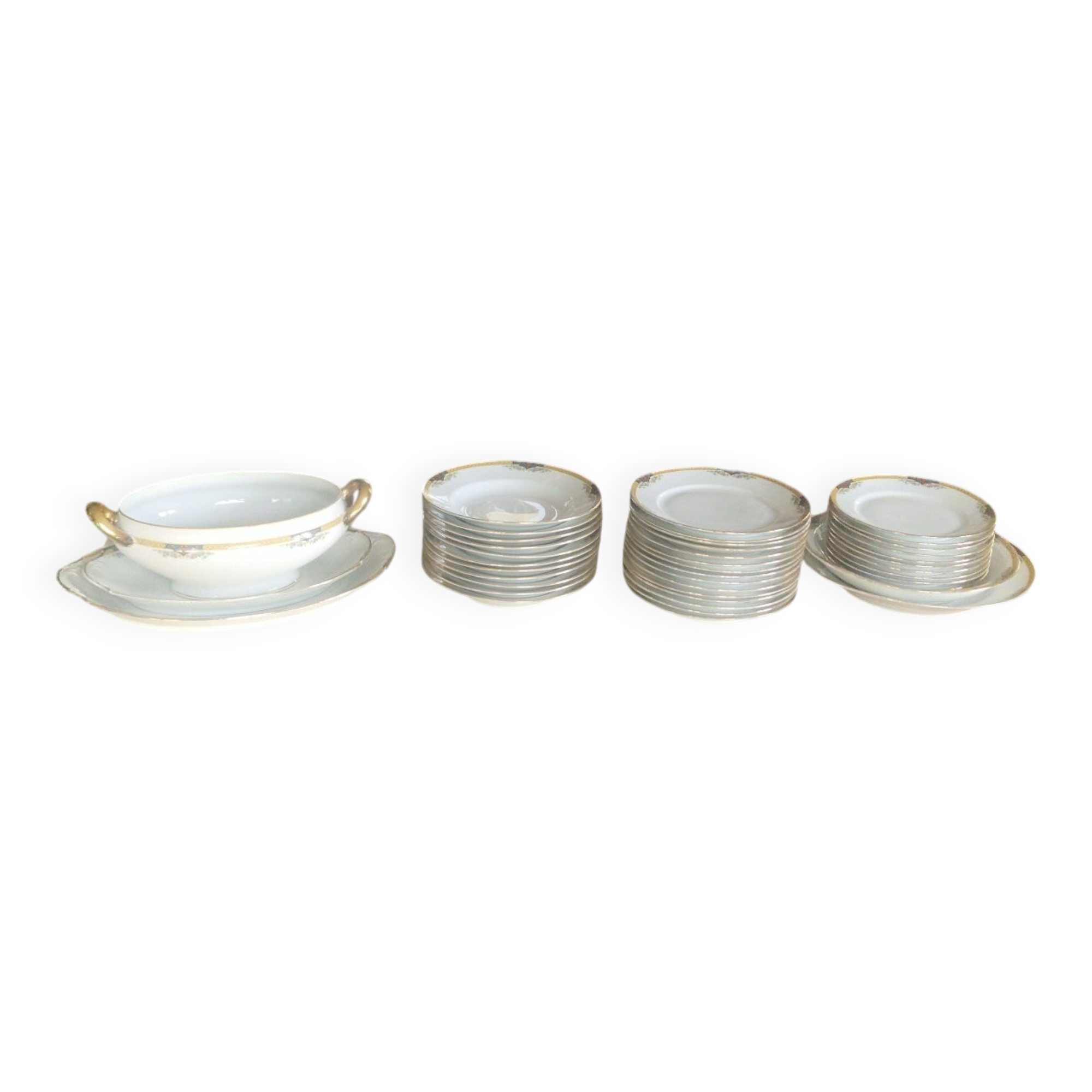 Limoges Porcelain Table Service – F. Legrand – Circa 1920