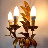 Vintage Italian Florentine wall light in golden bronze metal 1970