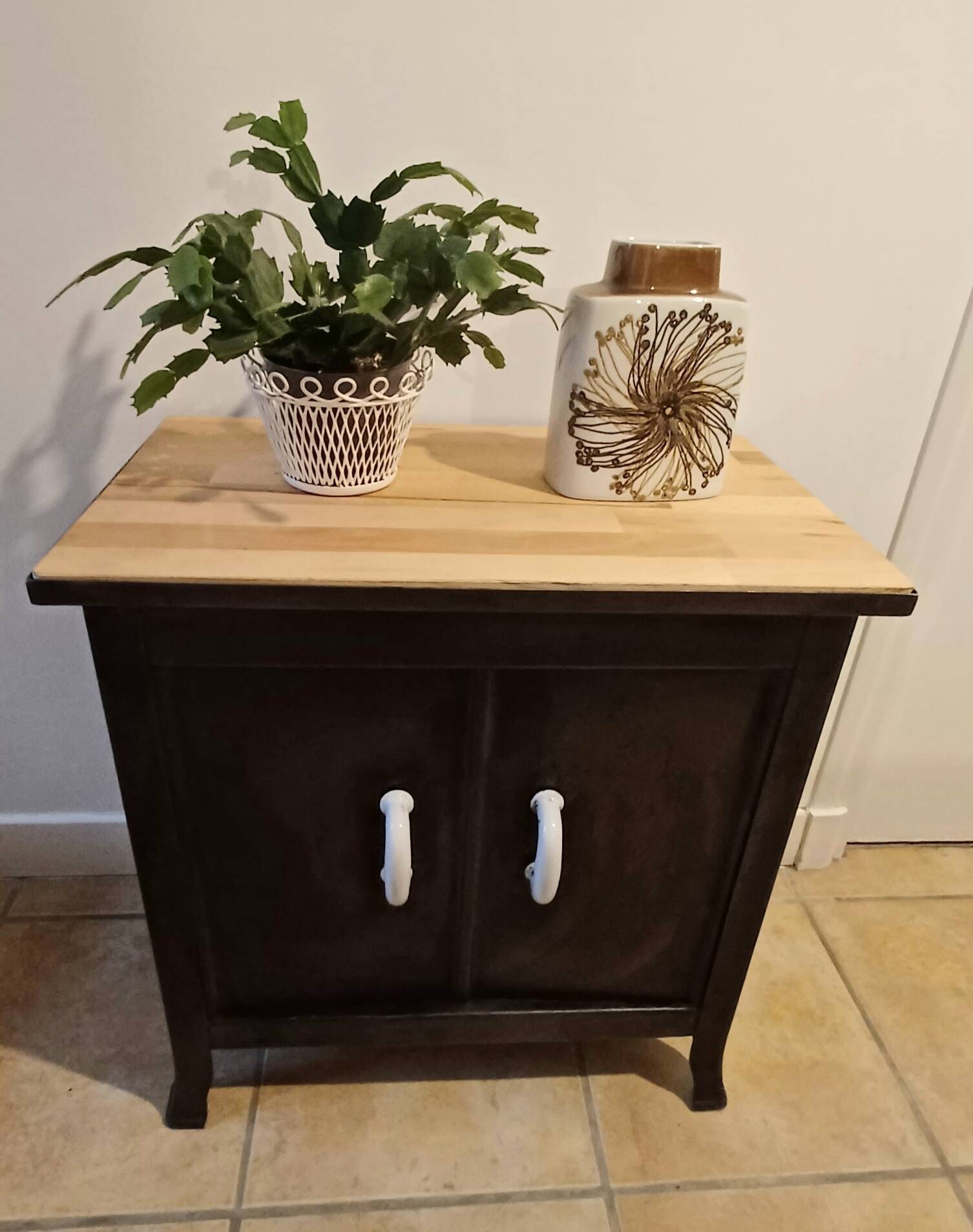 Petit meuble  metal 1950