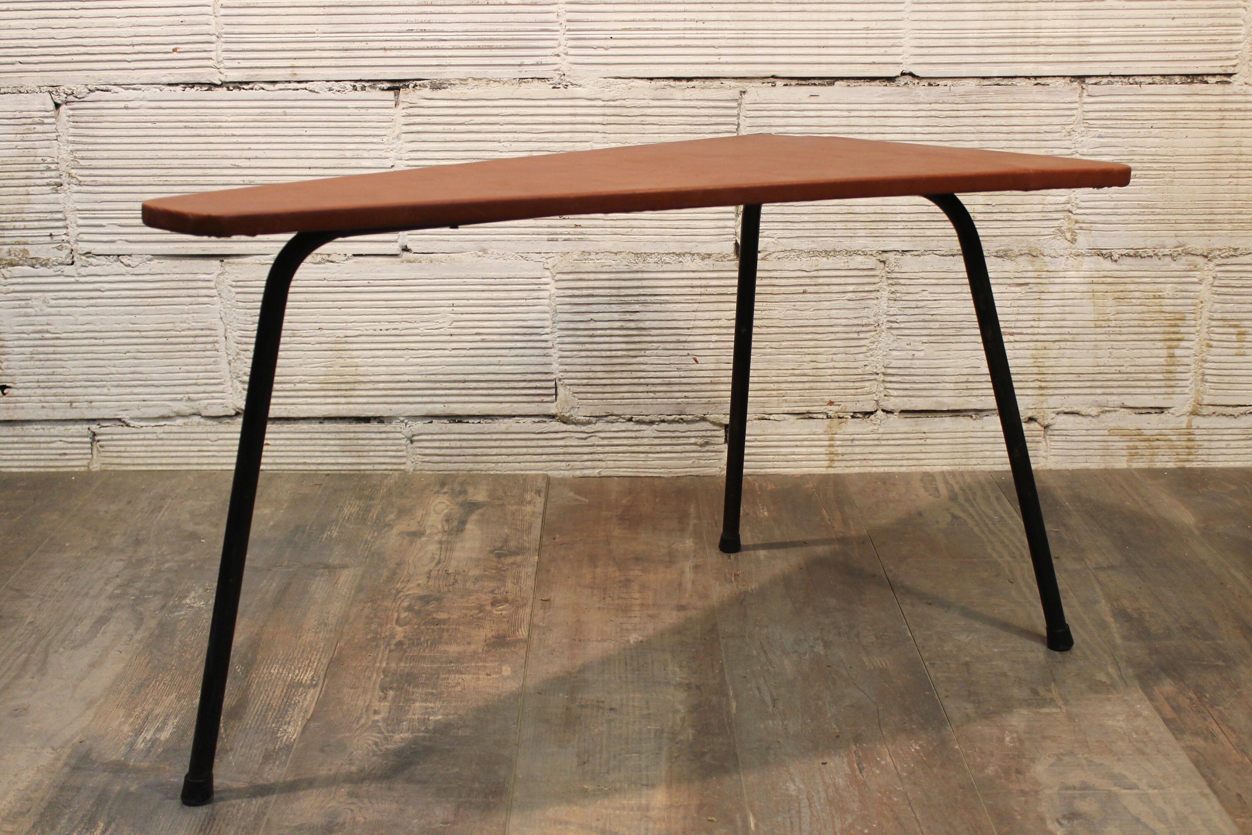 Table basse triangle des années 50