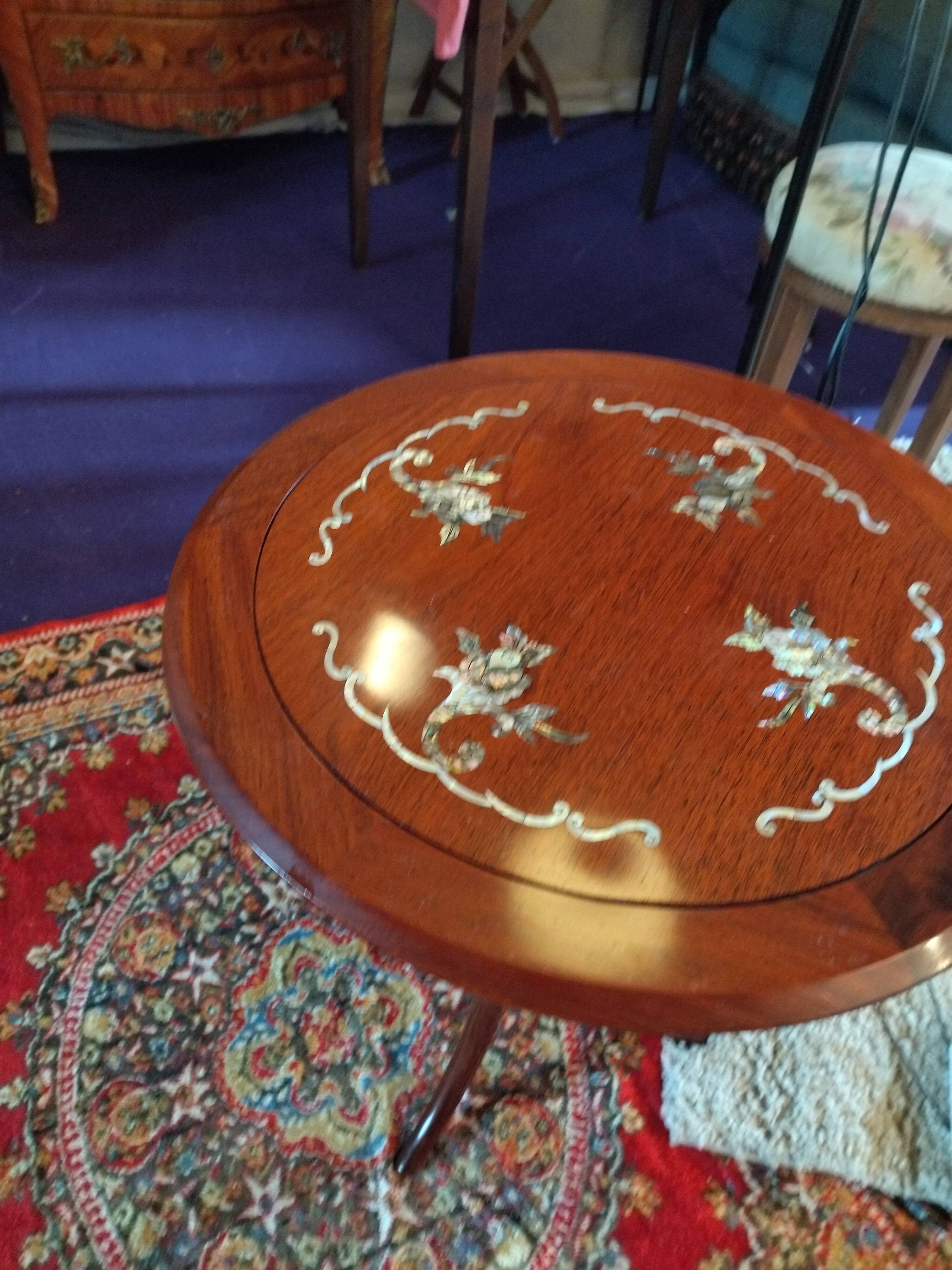 Table pedestal table mother-of-pearl marquetry