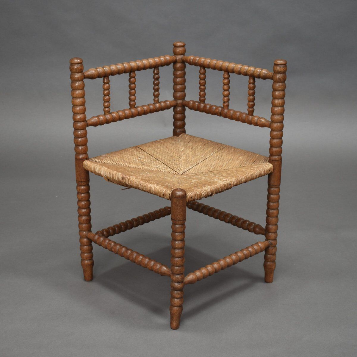 Vintage turned oak corner side chair, 1930s