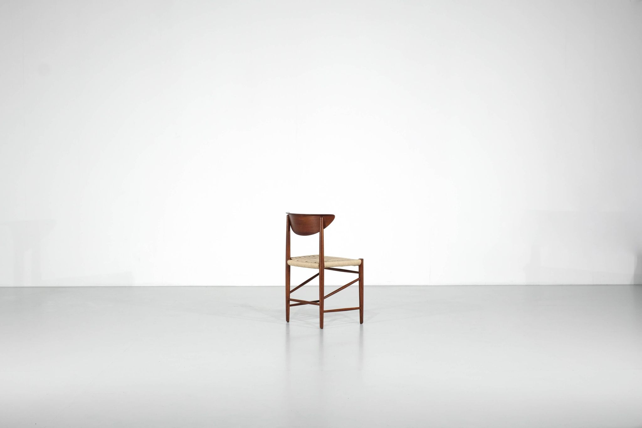 “316” chair by Peter Hvidt & Mölgaard Nielsen for Søborg Møbelfabrik.