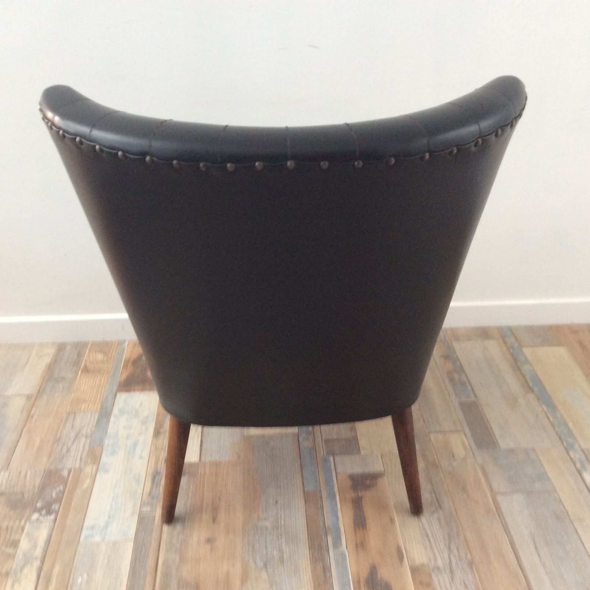 Vintage toad armchair from the 60