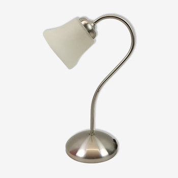 Lampe à poser pied métal chromé et abat-jour en verre blanc 37 cm