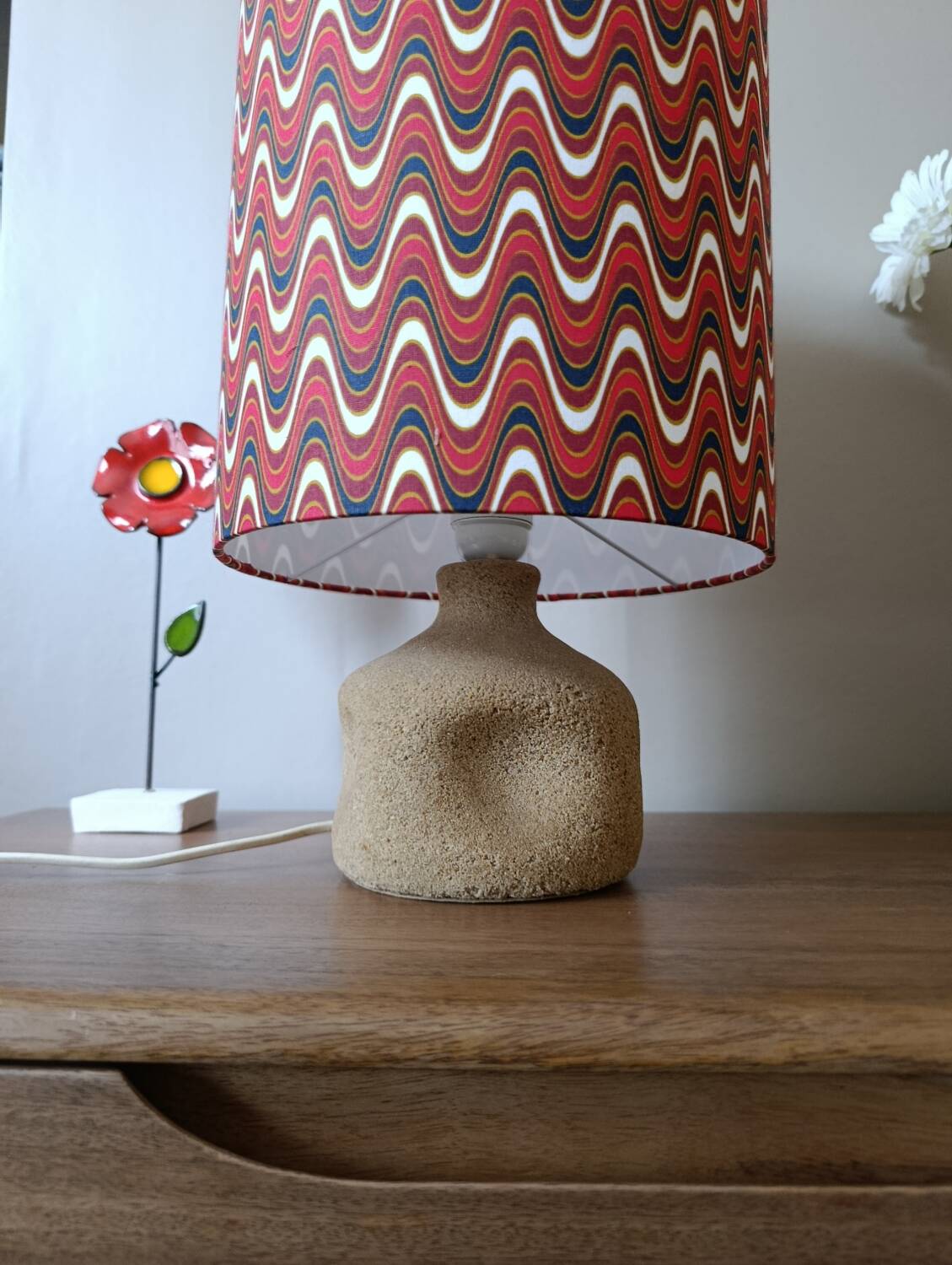 table lamp with stone base 1970, psychedelic lampshade seventies