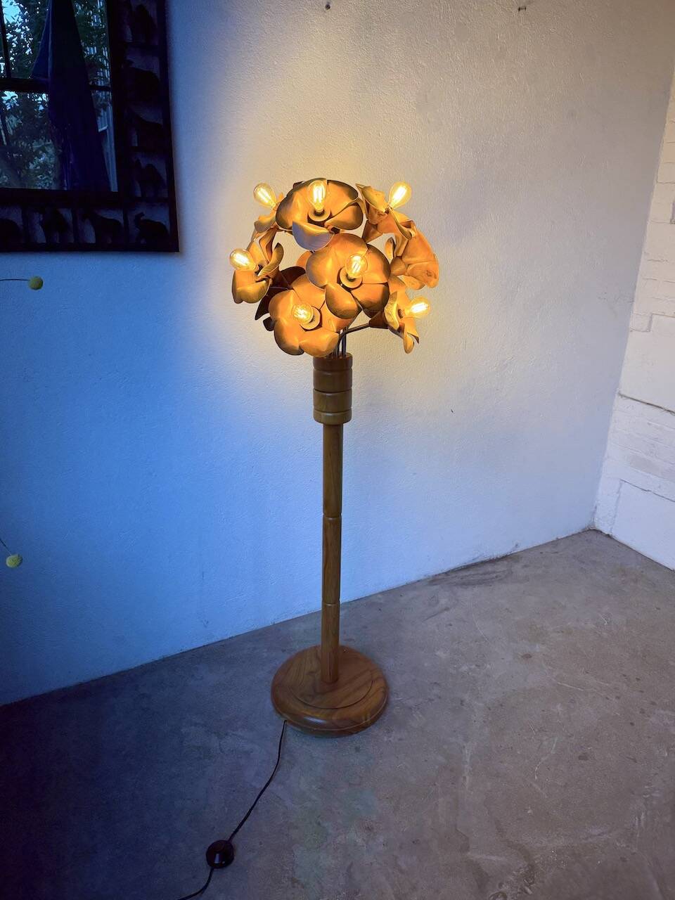 Ornamental floor lamp with "flower" patterns from the 1970s.