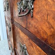 Commode en bois de burl vintage
