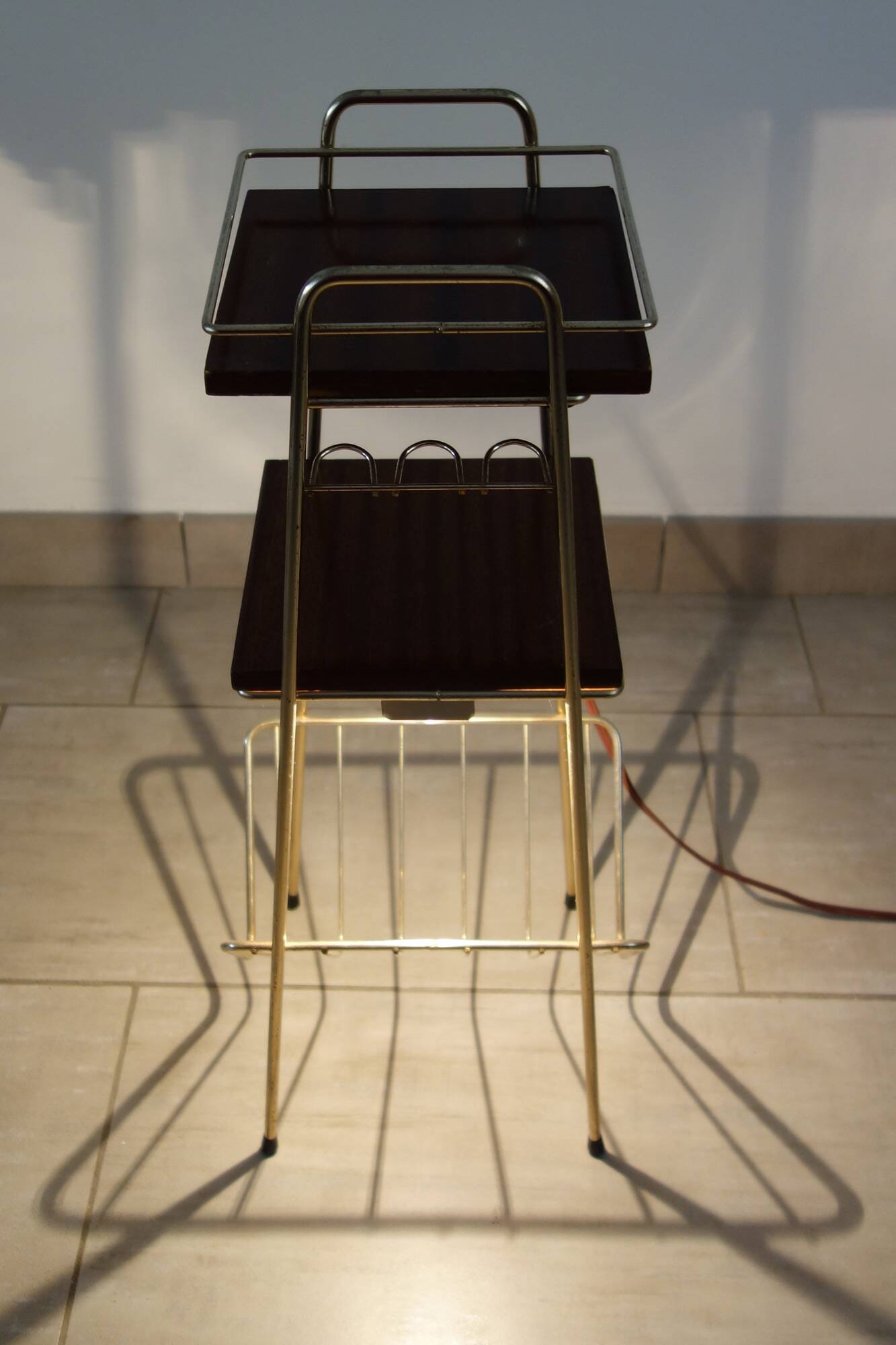 Magazine rack with 2 shelves and lighting from the 50s/60s