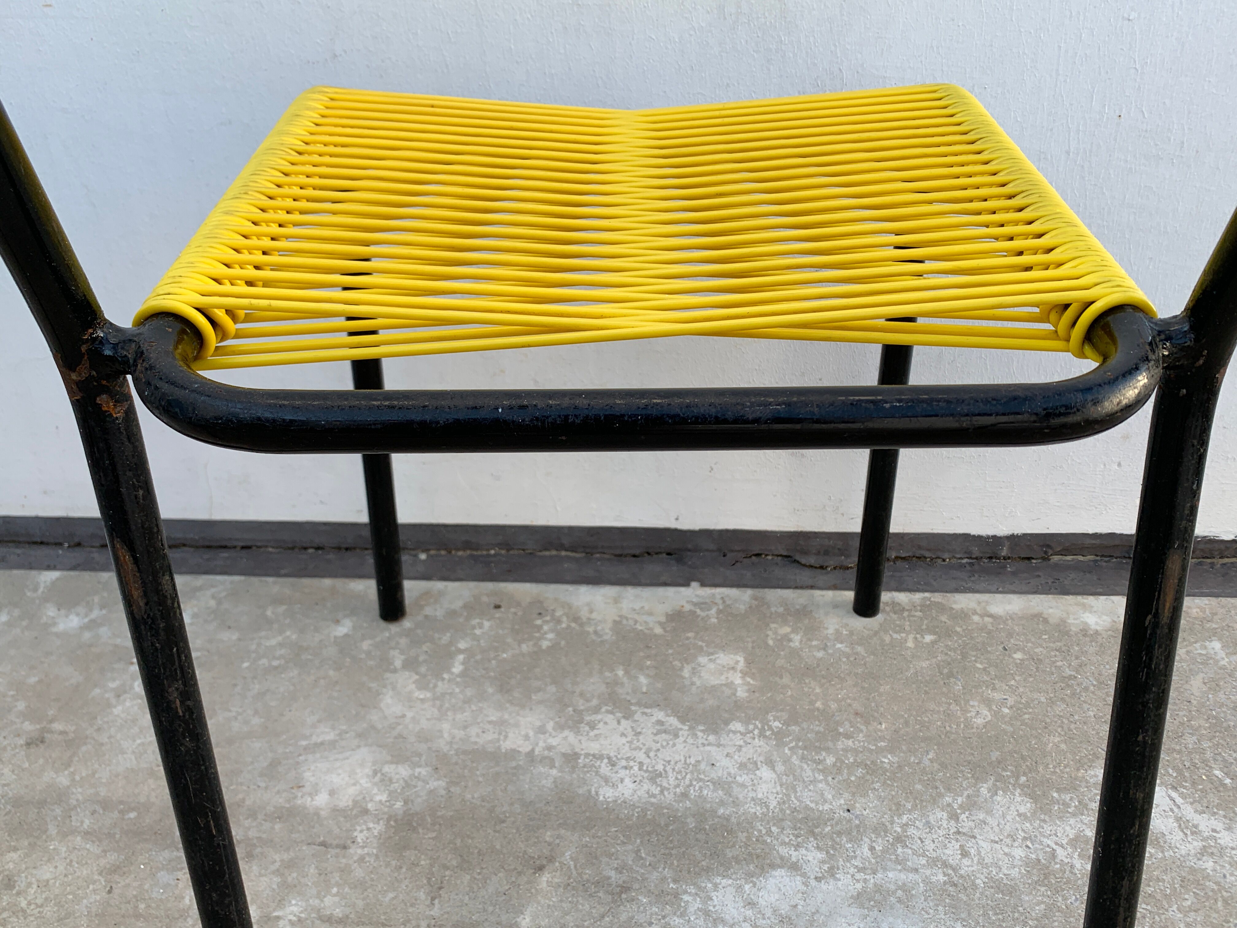 4 yellow scoubidou chairs, 1950