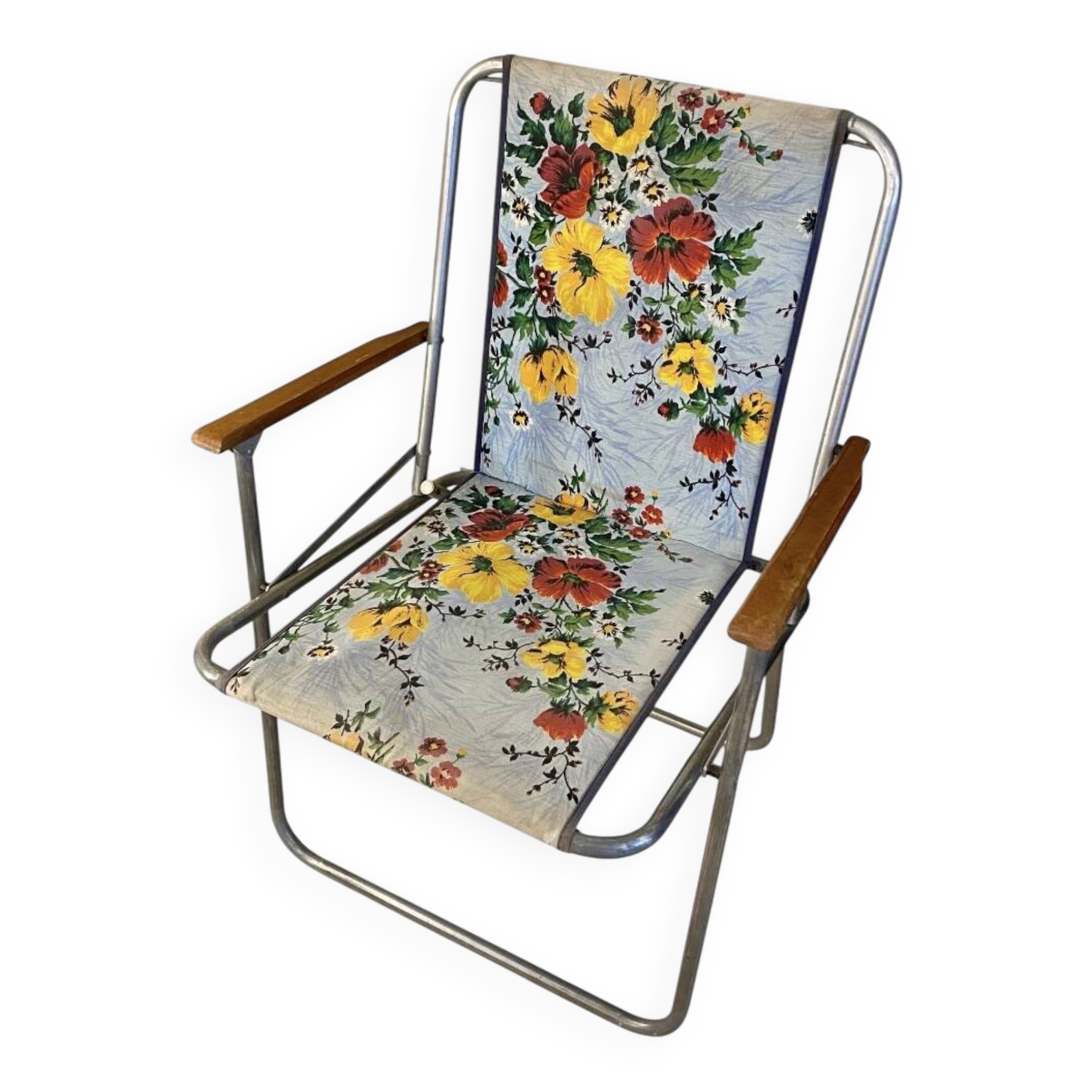 Folding camping chair