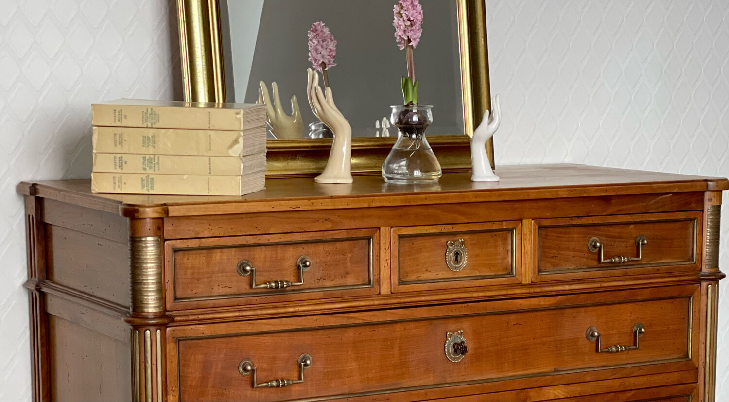 Commode bois et laiton