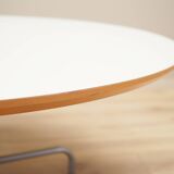 Round table, Danish design, 1990s, production: Denmark