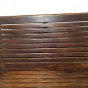 Banc de métro parisien
