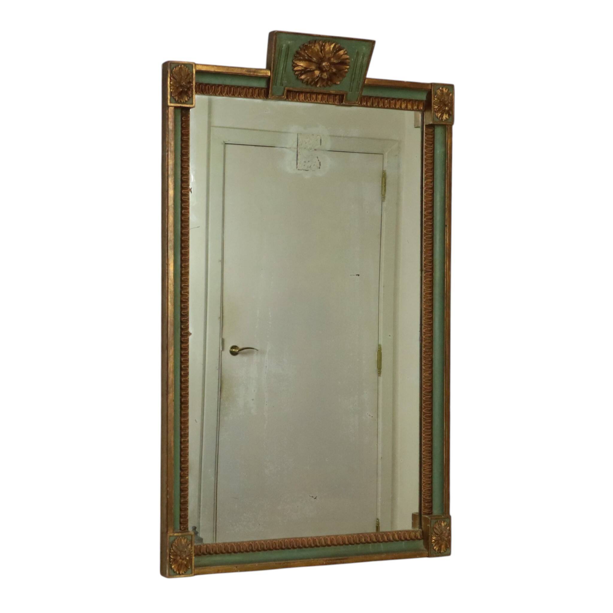 Miroir en bois doré, France, début du XXe siècle