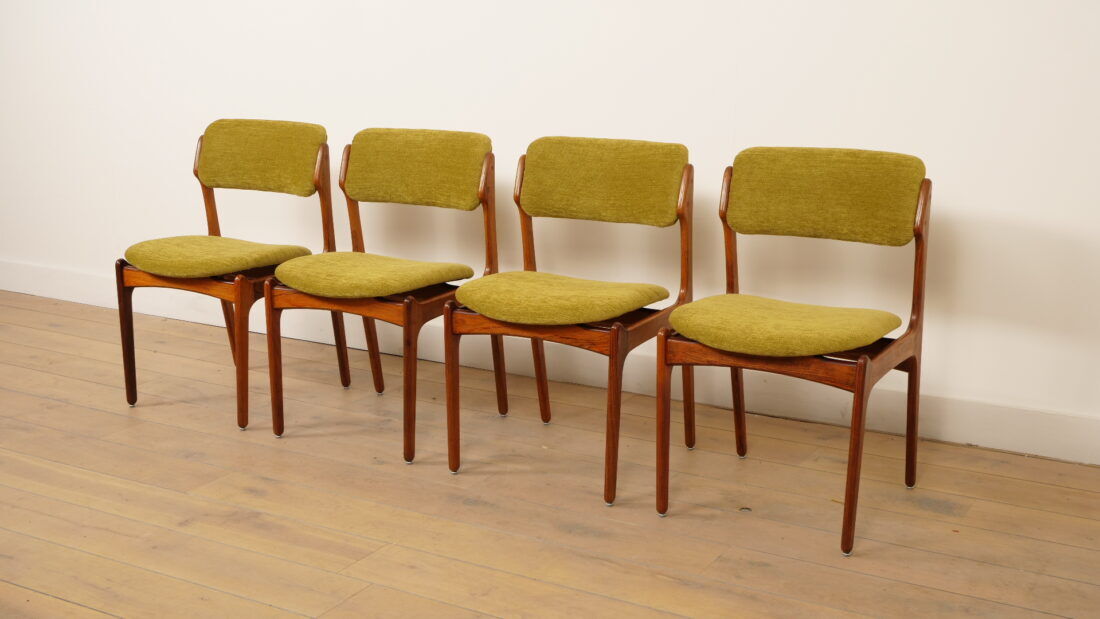 4 chaises de salle à manger | Erik Buch | Modèle 49 | Palissandre | Rembourrées