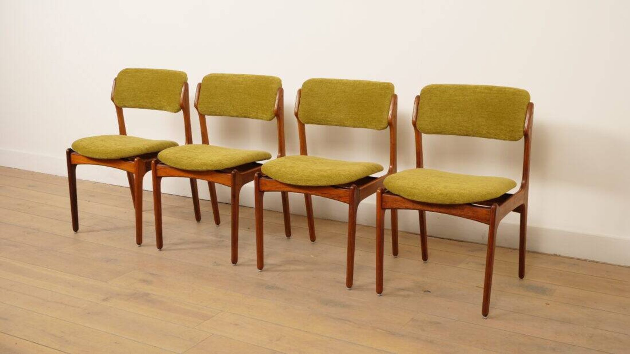 4 x dining chairs | Erik Buch | Model 49 | Rosewood | Reupholstered
