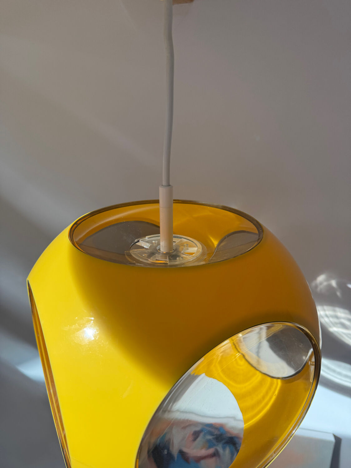 Yellow UFO Space Age suspension attributed to Luigi Colani, 1970s.
