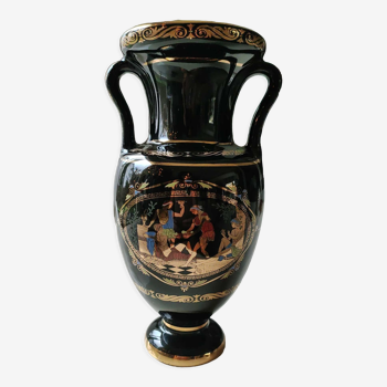 Vase amphore antique grec estampillé motifs scènes de vie de la mythologie grec. incrustations or