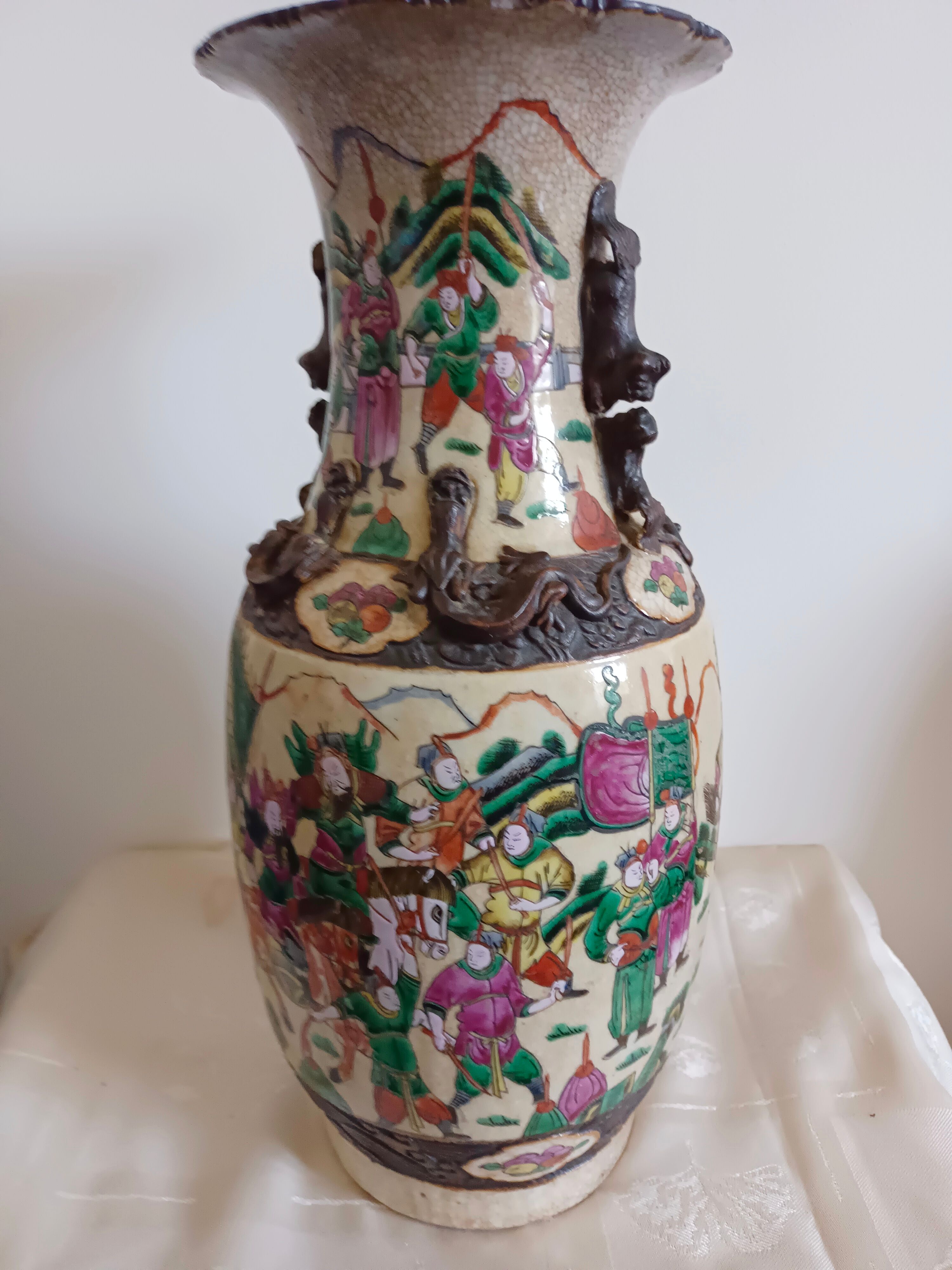 Chine vase céramique de nankin.