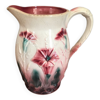 Pitcher in pink slip