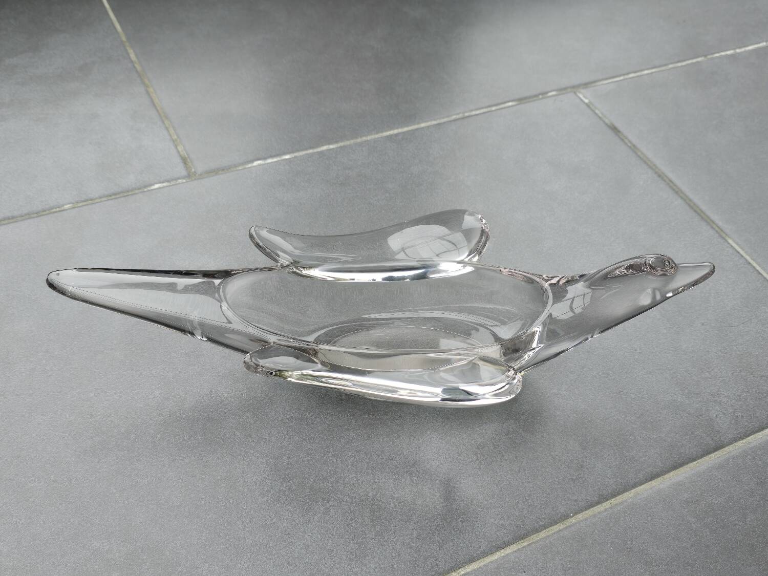 Plate, swallow bird ashtray in French glass from Vanne 1960.