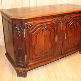Buffet type of hunting in walnut period eighteenth period