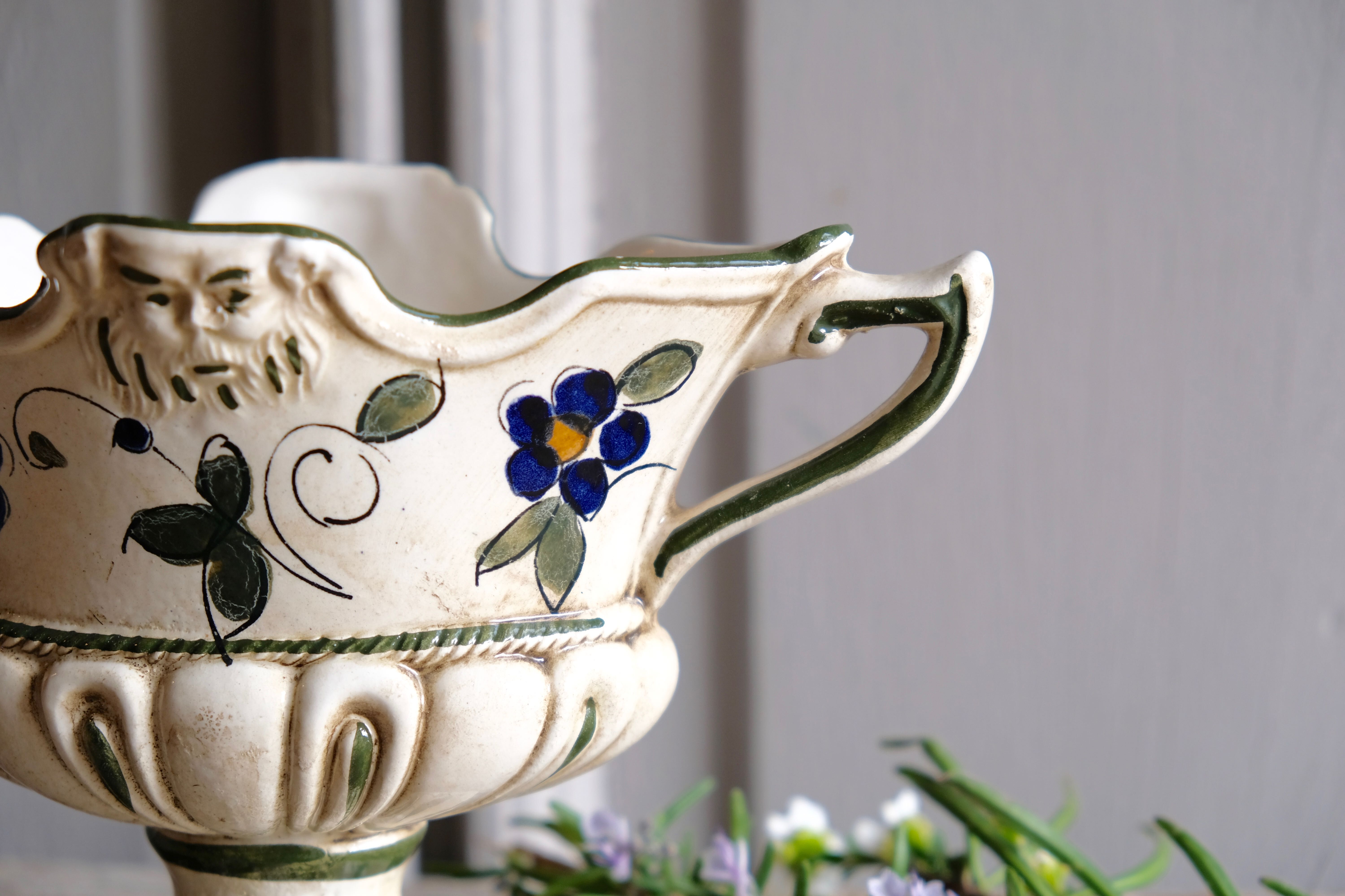 Ceramic pot cover vase Capodimonte, Naples