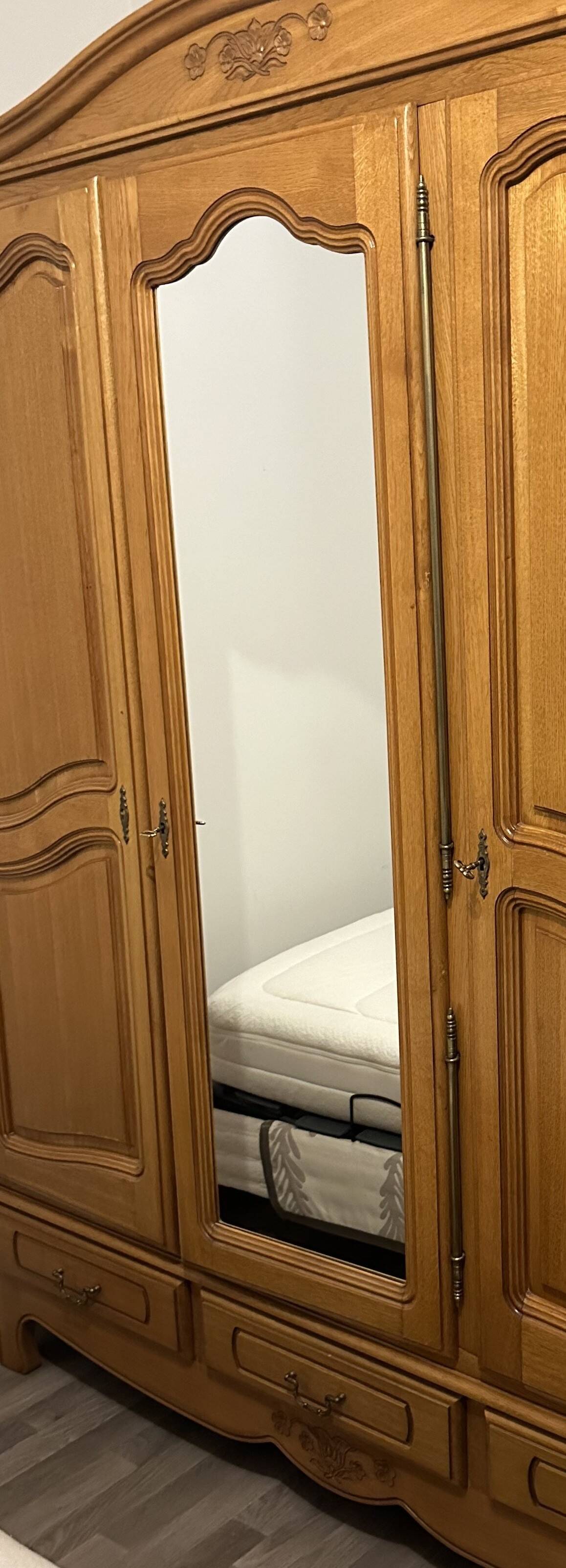 3-door, 3-drawer wardrobe in solid oak