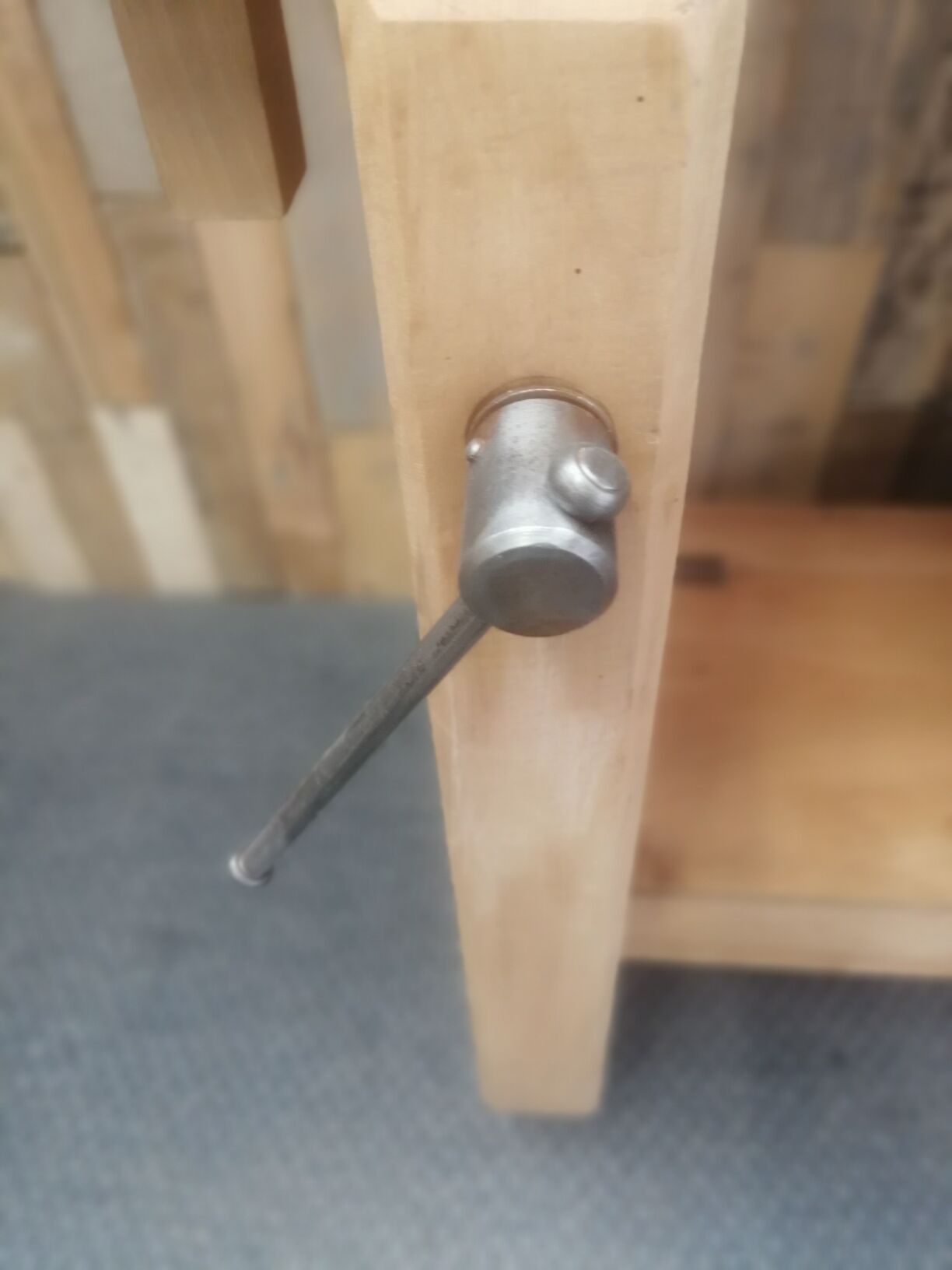 Carpenter's workbench