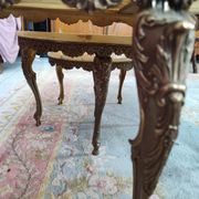 Kidney bean nesting tables