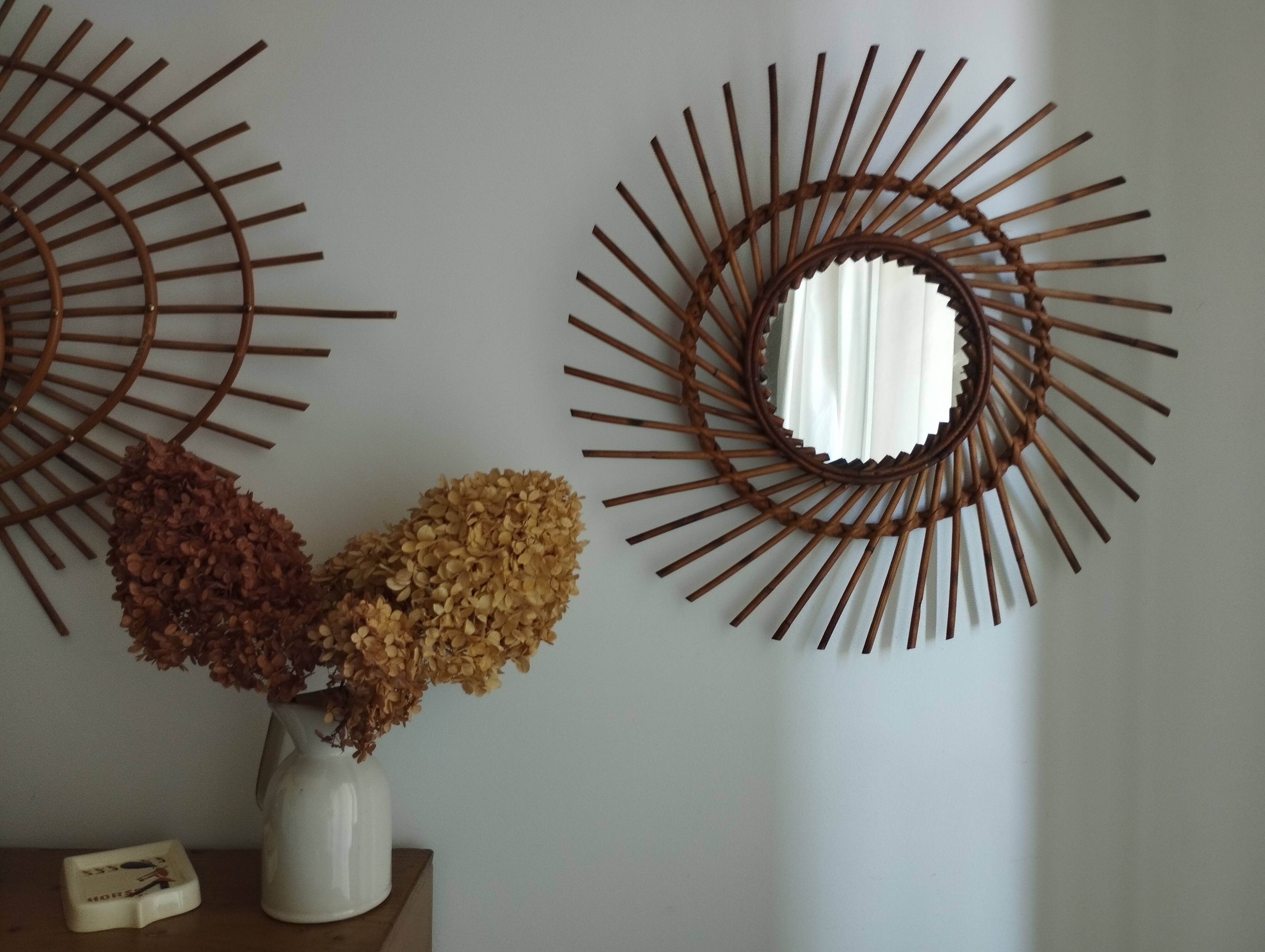 Large vintage bamboo and rattan sun mirror 53 cm in diameter