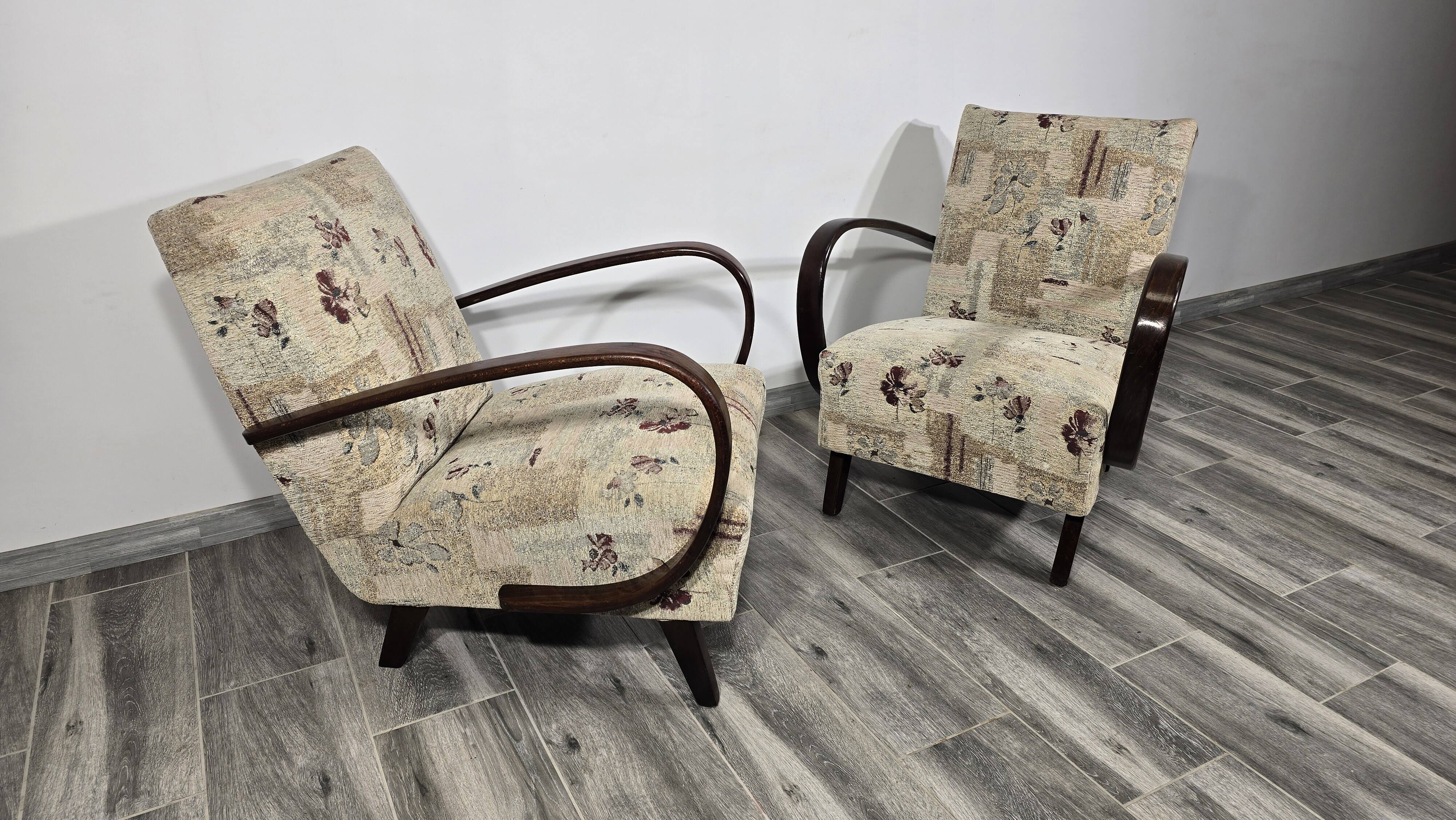 Vintage Armchairs from Jindrich Halabala, 1940s, Set of 2