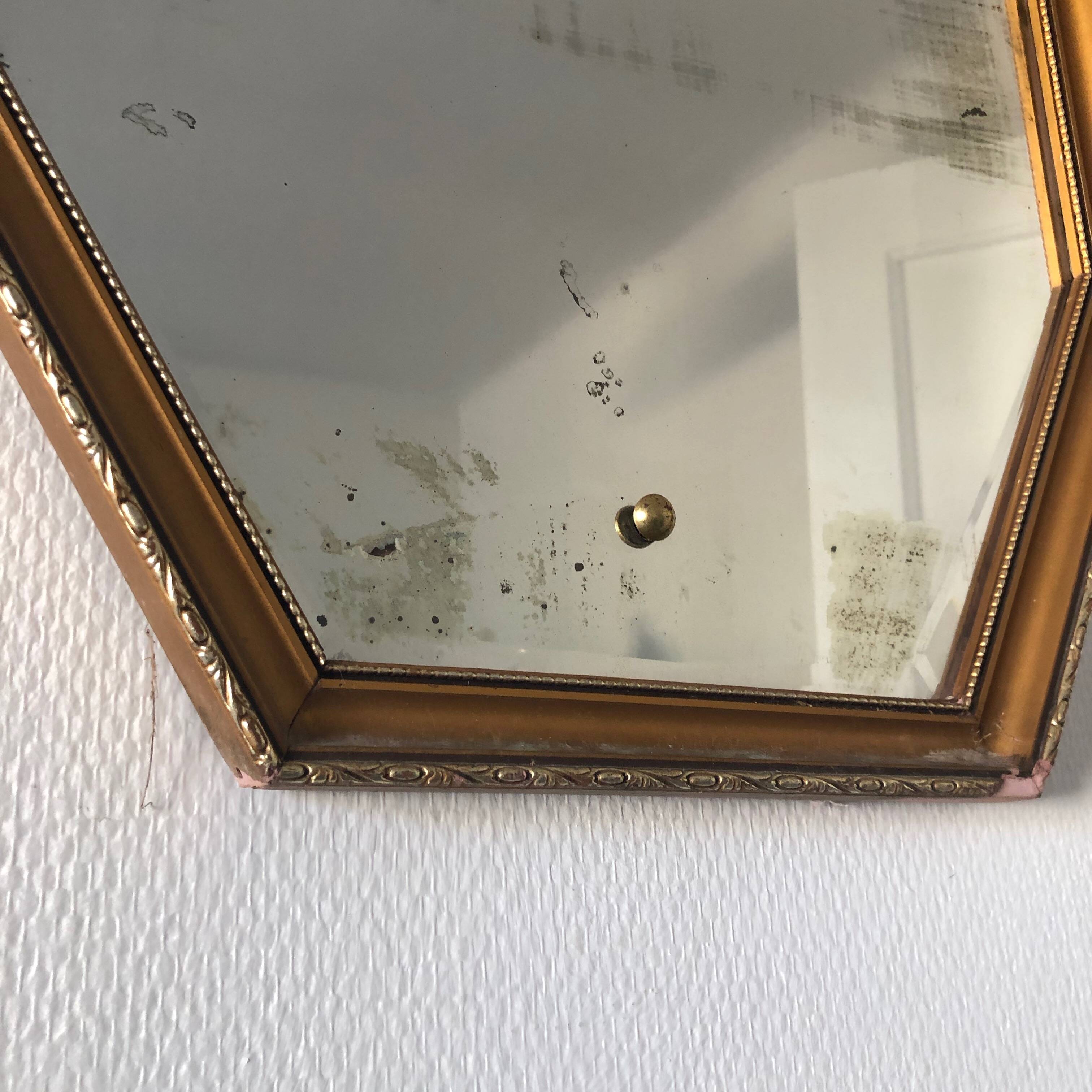 Vintage 1950 octagonal beveled mirror in gilded wood - 65 x 44 cm