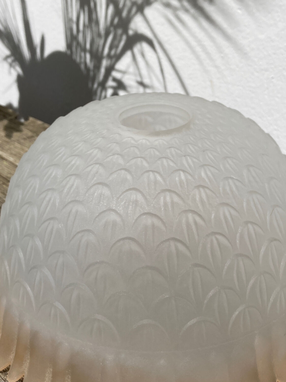 Antique white frosted glass or pendant lamp