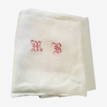 Damask tablecloth with double monogram M B.